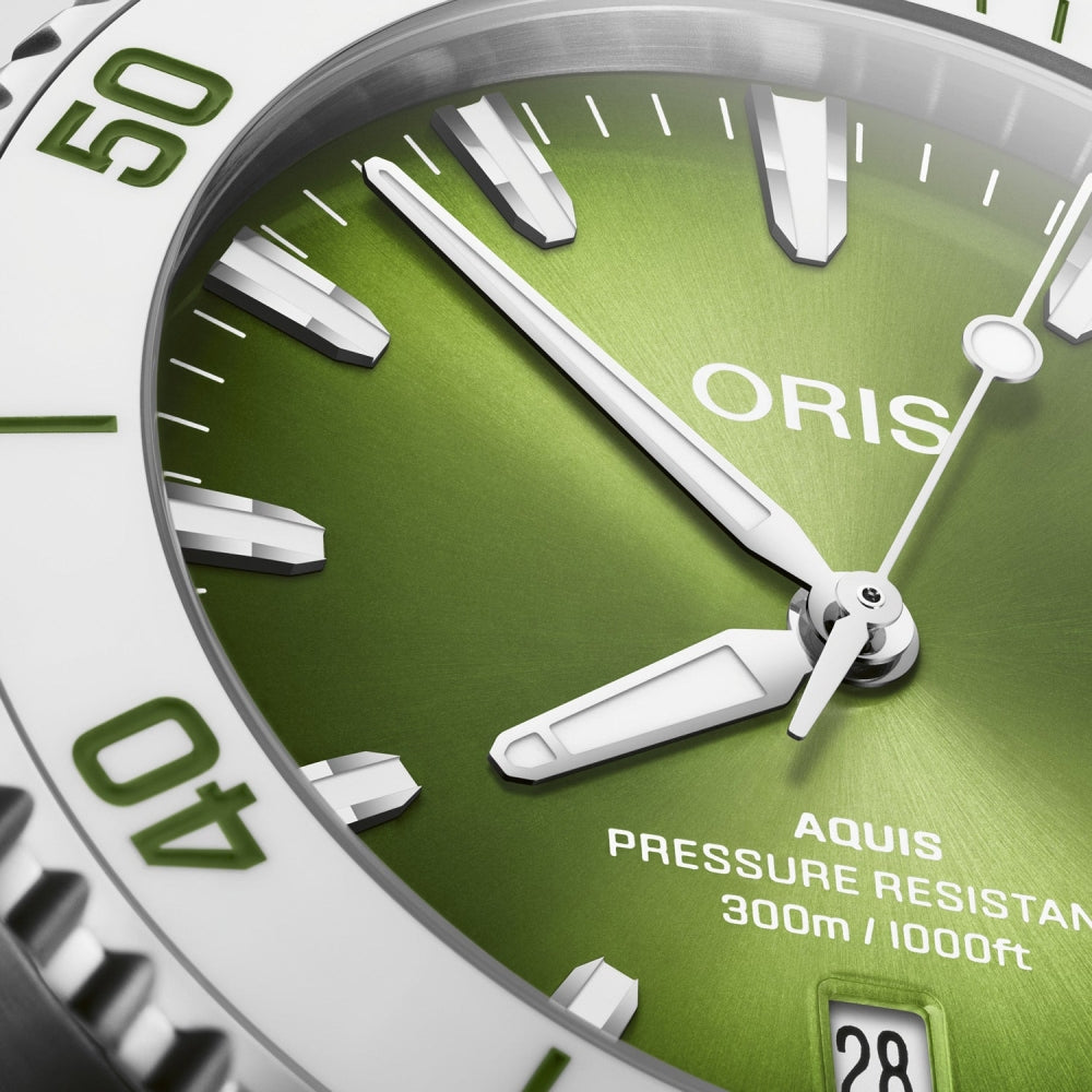 Aquis Date Taste of Summer 41.5mm -  Green on Bracelet