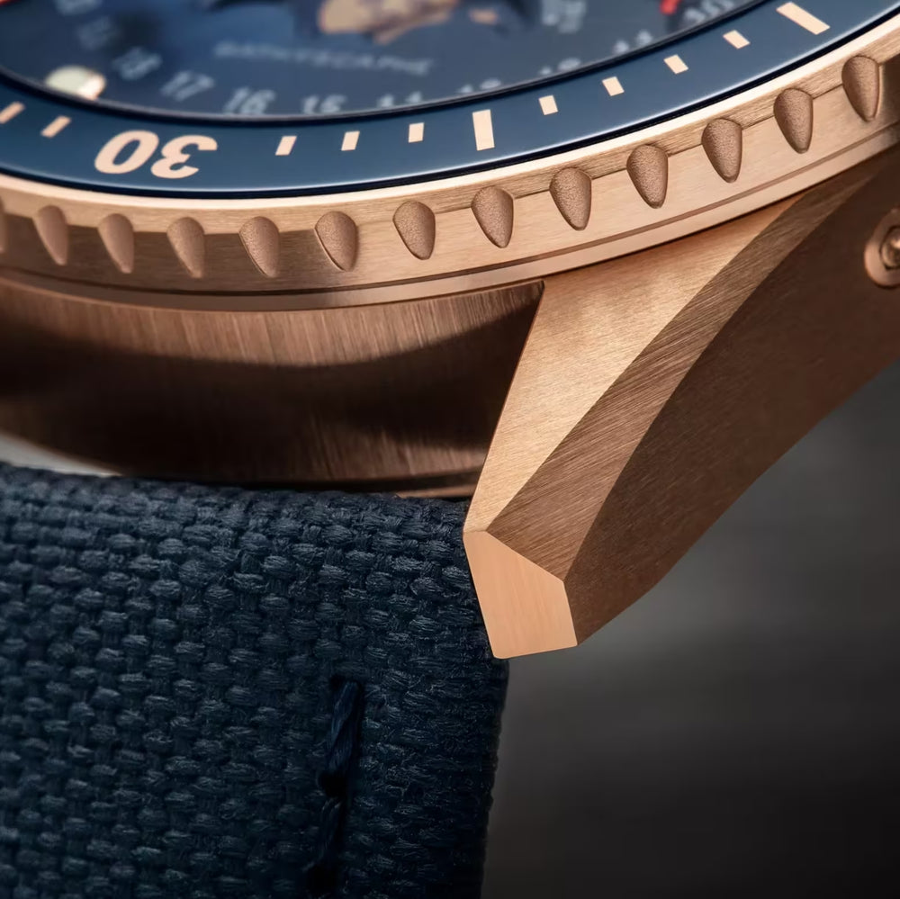 Fifty Fathoms Bathyscaphe Quantième Complet Phases de Lune Red Gold 43mm - Blue on Fabric Strap