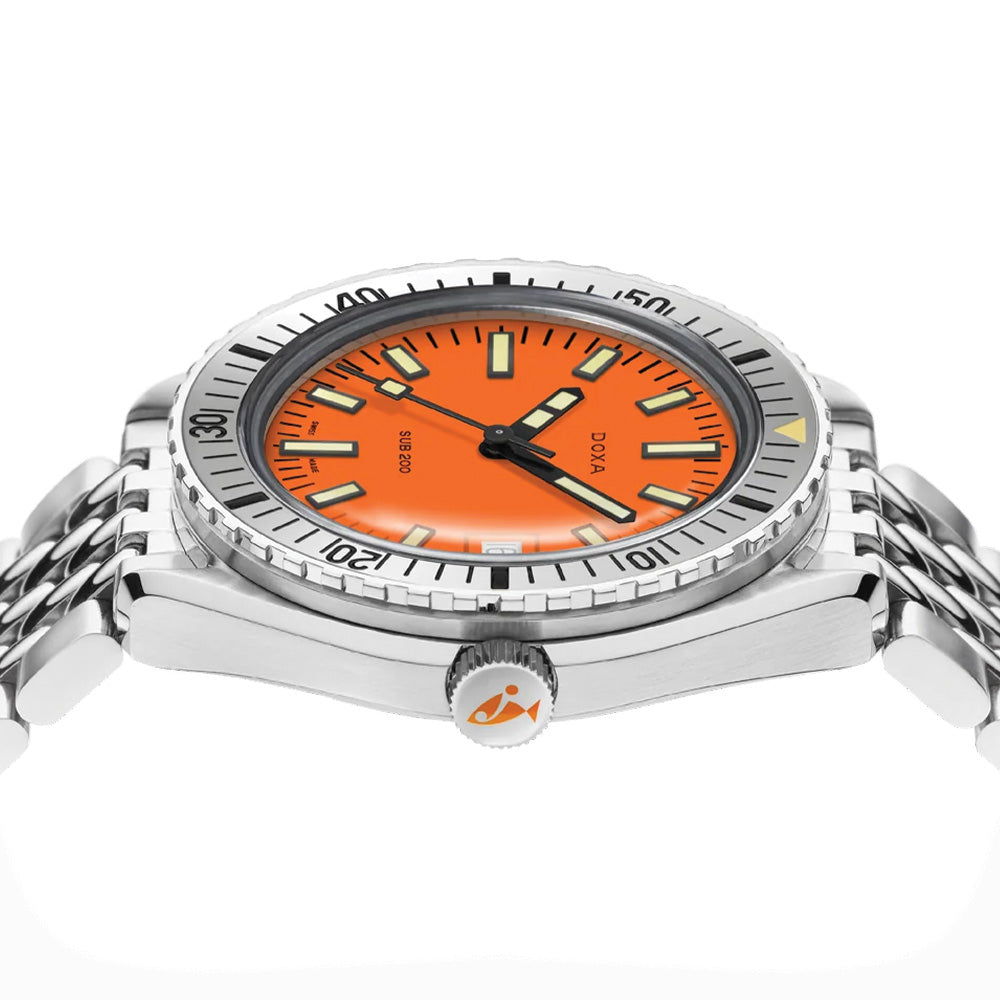 SUB 200 Professional 42mm - Orange on Bracelet