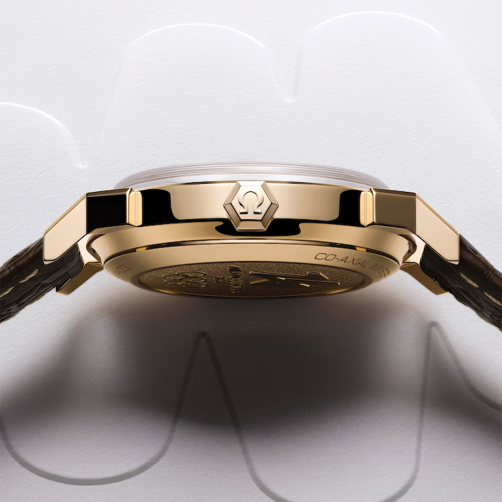 Seamaster Heritage Milano Cortina 2026 Moonshine‚Ñ¢ Gold 37mm - White on Leather Strap