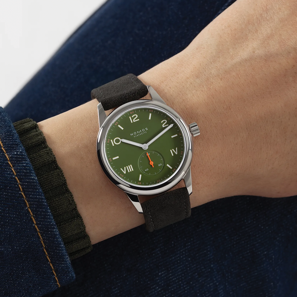 Club Campus Glass Back 36mm - Olive on Leather Strap