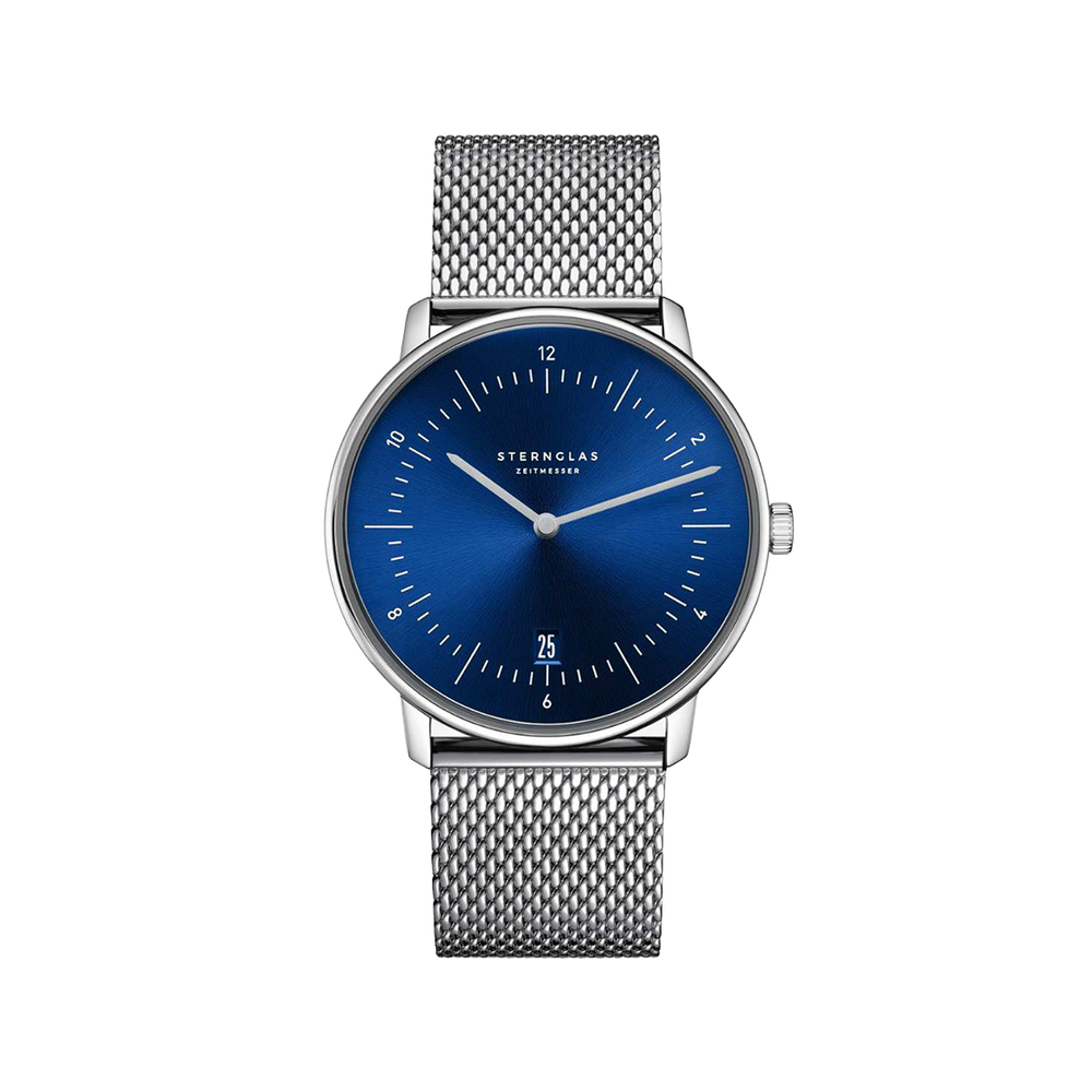 Naos Quartz Update 38mm - Blue on Bracelet