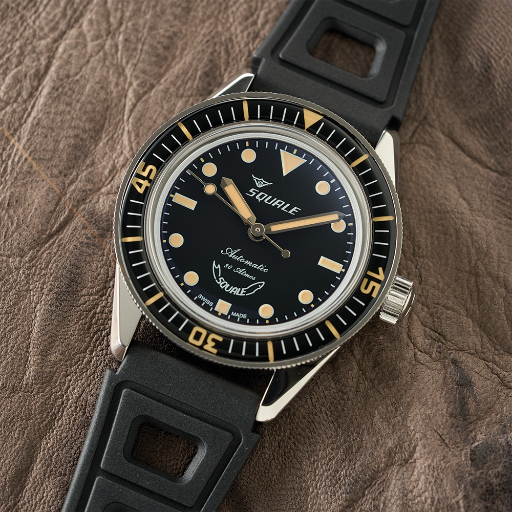 Sub-37 Legend 37mm - Black on Rubber Strap