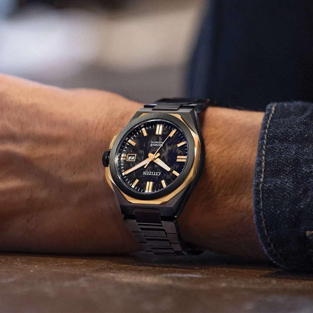 Series8 Automatic Two-Tone 39mm - Black on Bracelet