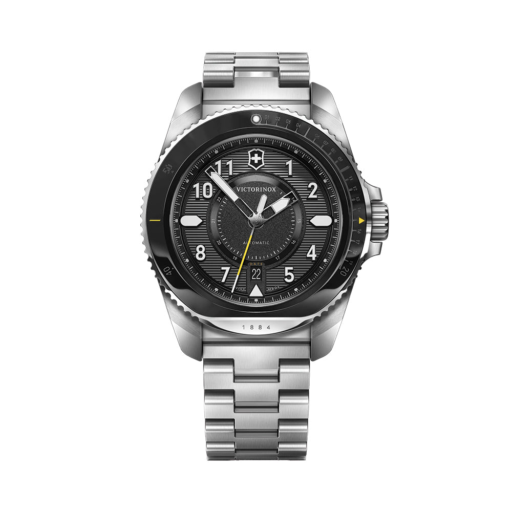 Journey 1884 43mm - Black on Bracelet