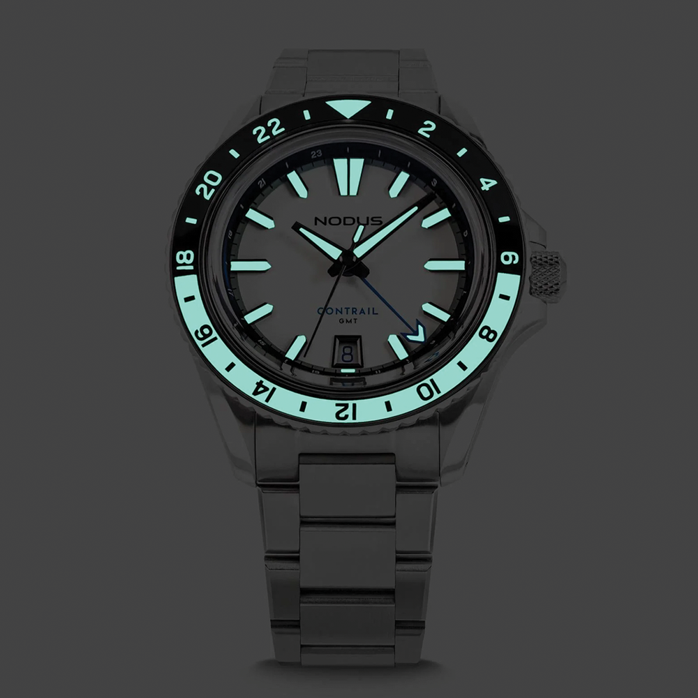 Contrail GMT Polaris 40.5mm - White on Bracelet