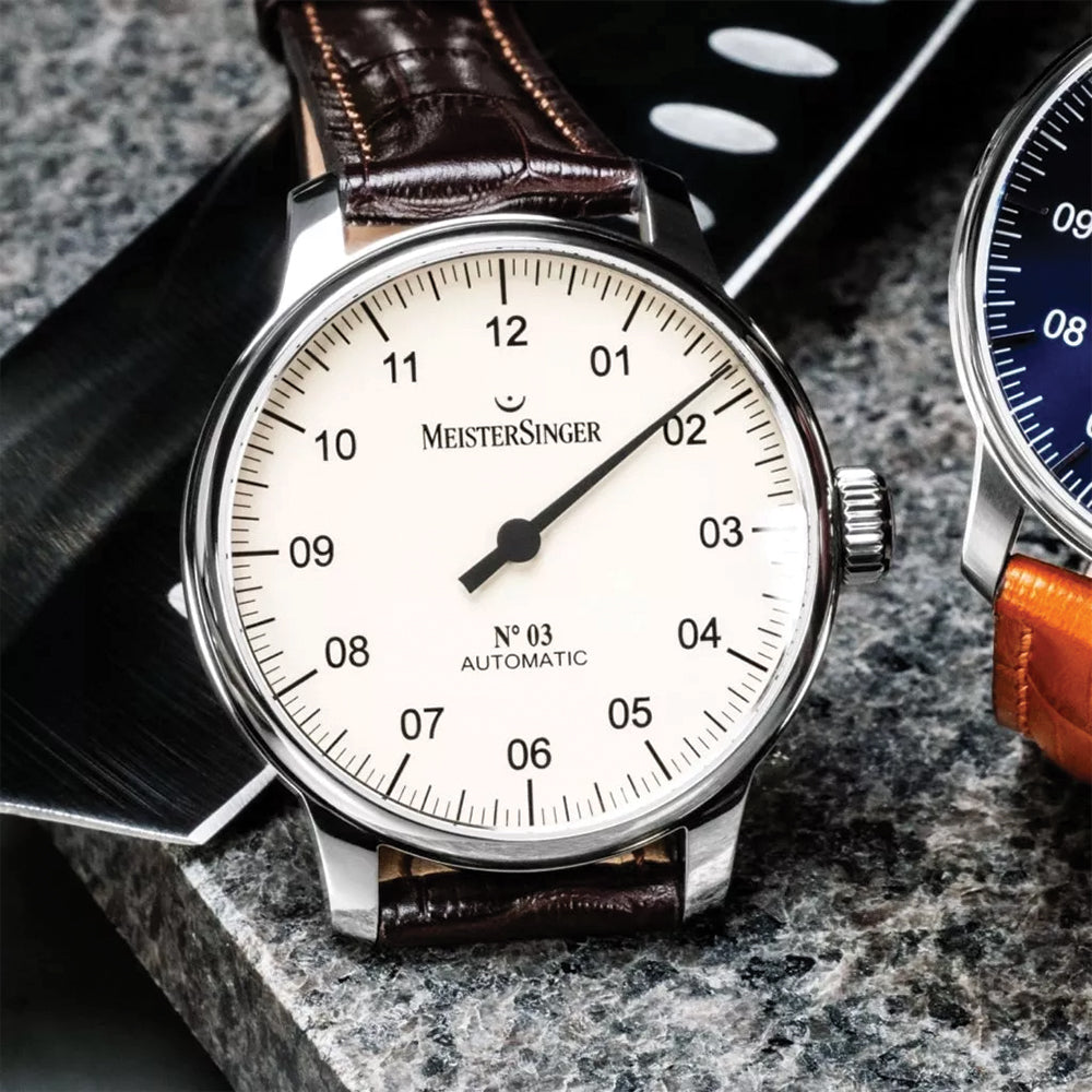 №03 43mm - Ivory on Leather Strap