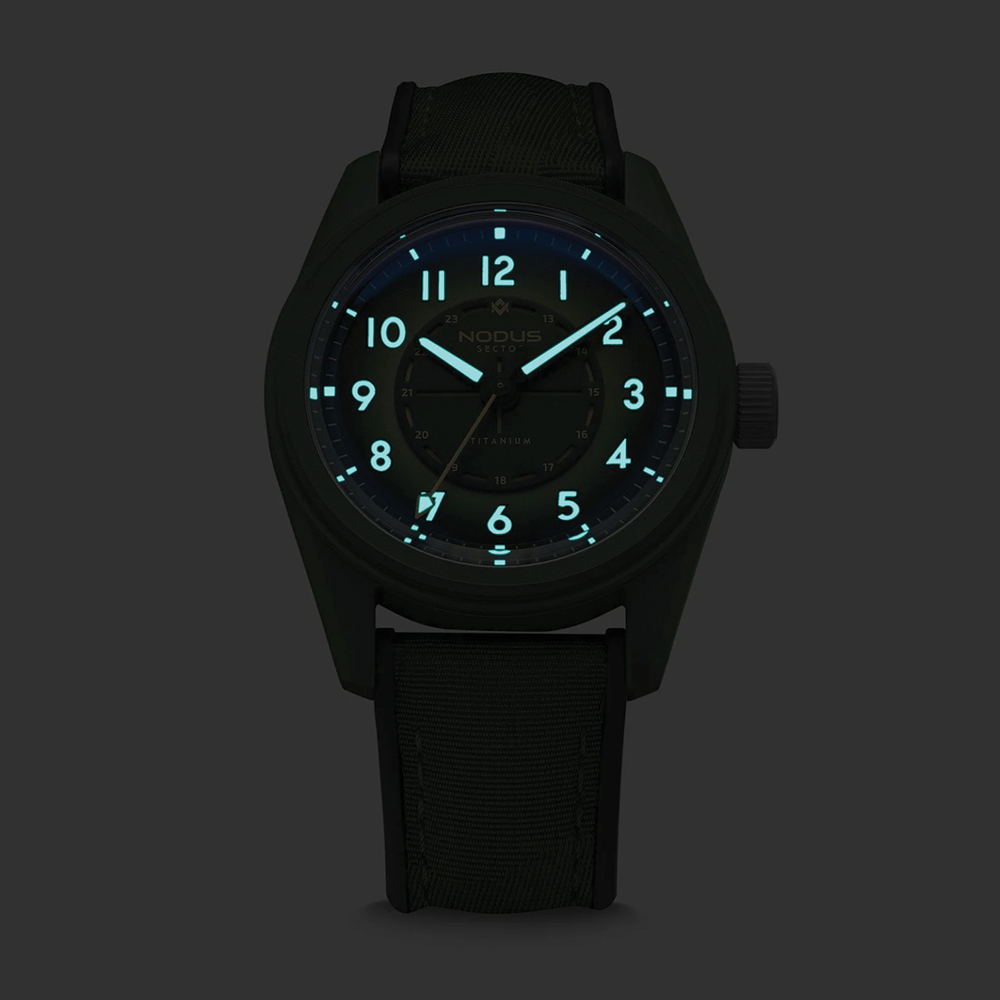 Sector II Field Titanium Canopy 38mm - Green on Rubber Strap