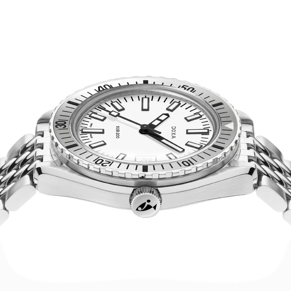 SUB 200 Whitepearl 42mm - White on Bracelet