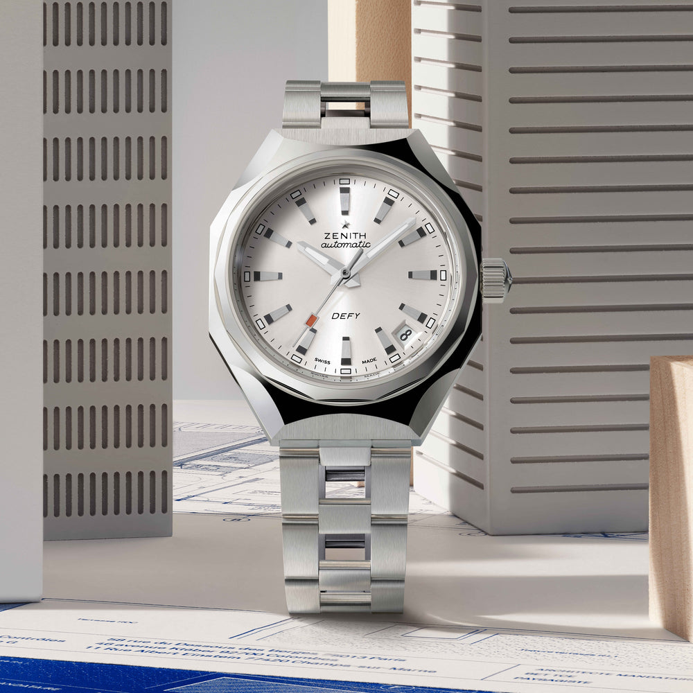 Defy Revival A3643 37mm - Silver on Bracelet