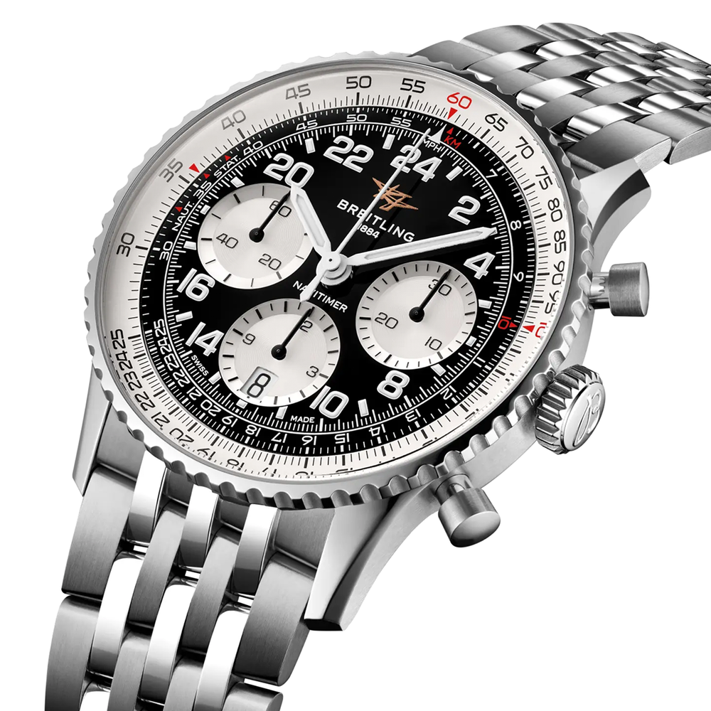 Navitimer B02 Chronograph Cosmonaute 41mm - Black on Bracelet