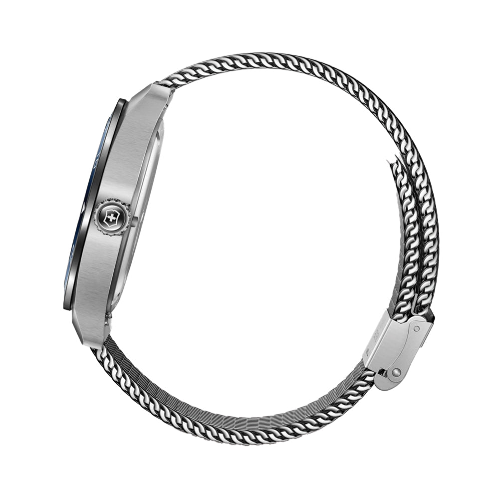 Swiss Army Quartz 42mm - Blue on Bracelet