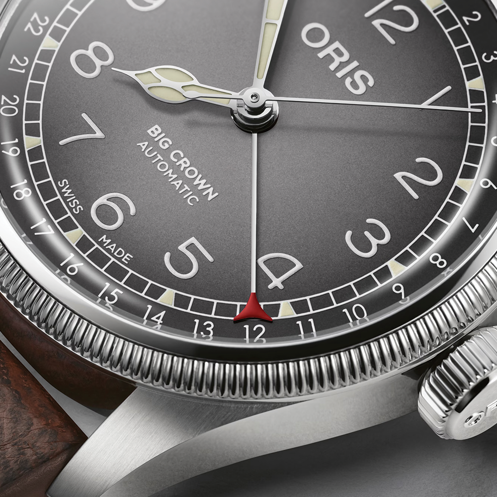 Big Crown X Cervo Volante 38mm - Grey on Leather Strap