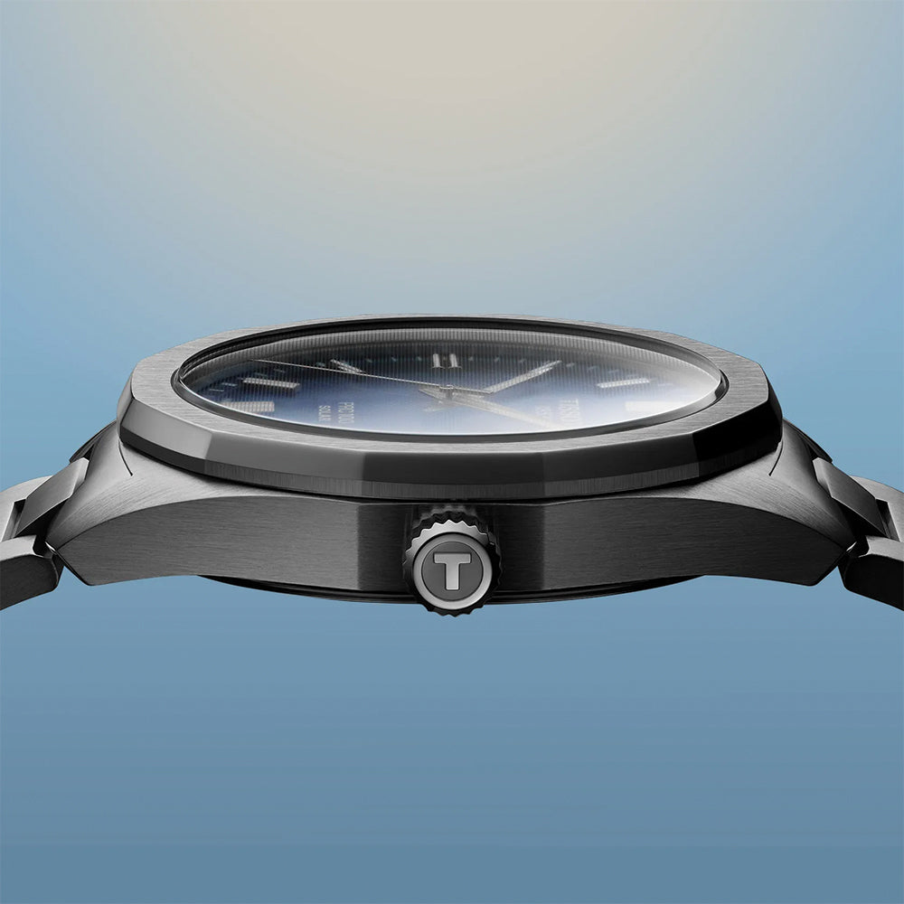 PRC 100 Solar Quartz 39mm - Blue on Bracelet