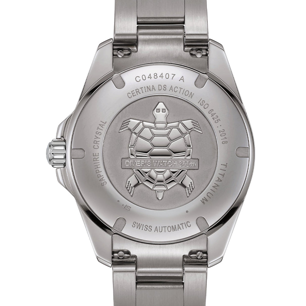 DS Action Diver "New DS Concept Extreme Shock Resistance" Titanium 40.5mm - Blue on Bracelet