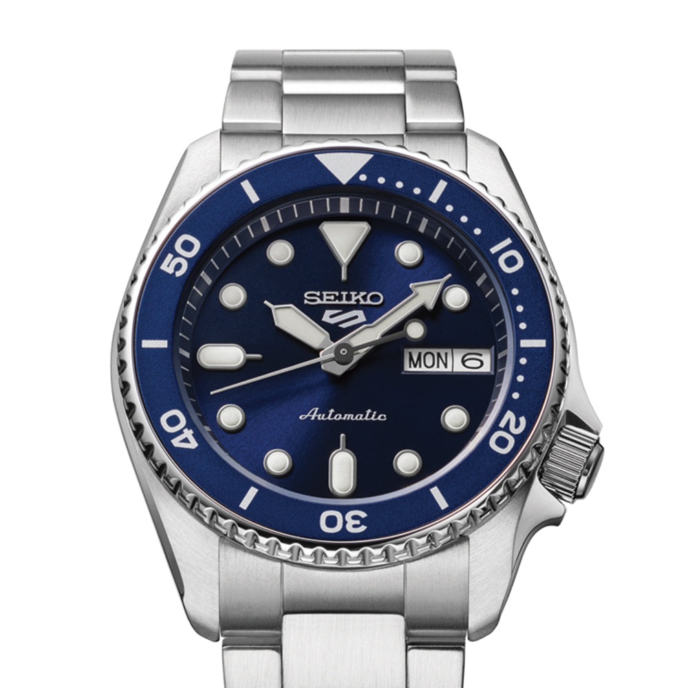 SRPL77 5 Sports SKX 38mm - Blue on Bracelet