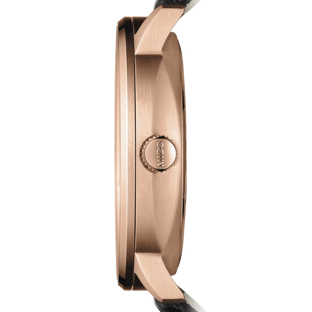 Commander Big Date 42mm - Black on Leather Strap