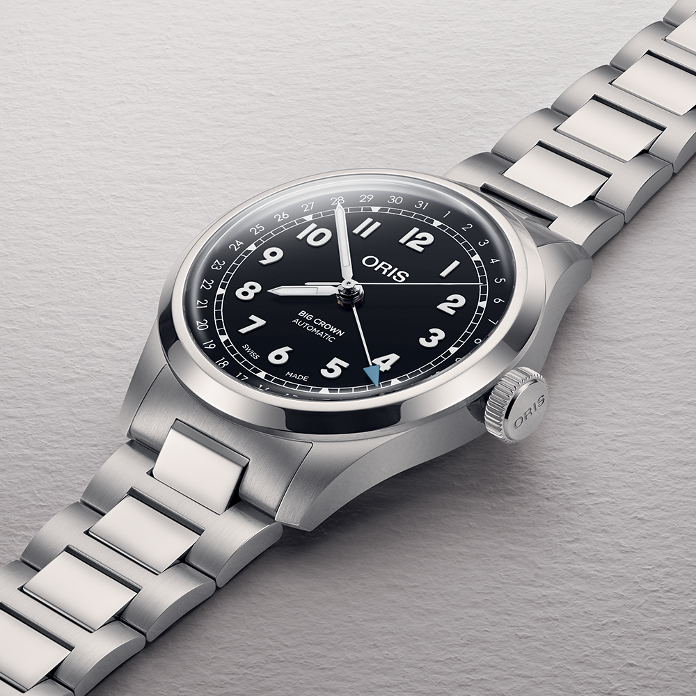 Big Crown Pointer Date 40mm - Black on Bracelet