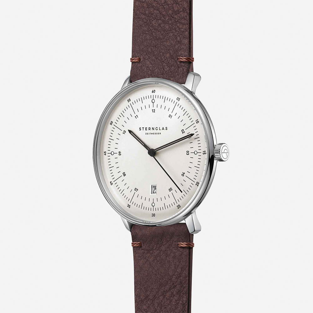 Hamburg Quartz 42mm - White on Leather Strap