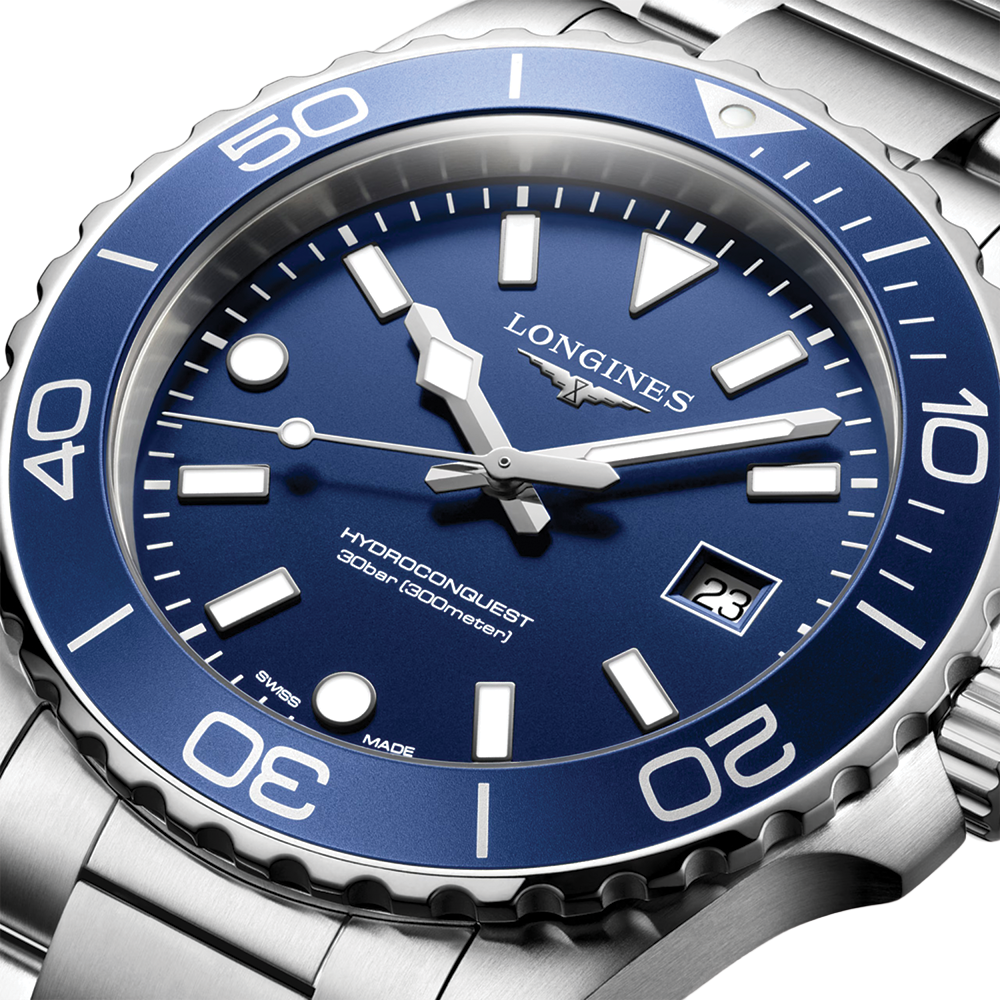 HydroConquest Quartz 42mm - Blue on Bracelet
