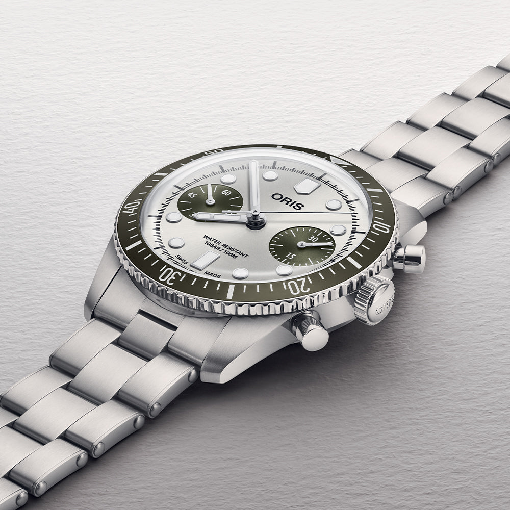 Divers Sixty-Five Chronograph 40mm - Silver on Bracelet