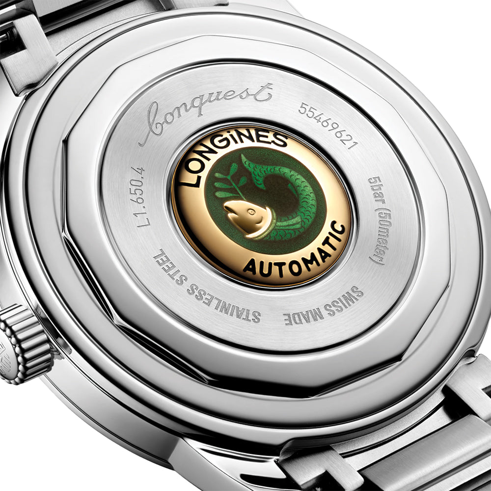 Conquest Heritage 40mm - Black on Bracelet