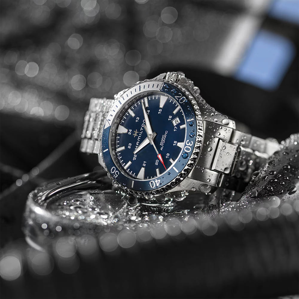 Khaki Navy Scuba Auto 40mm - Blue on Bracelet