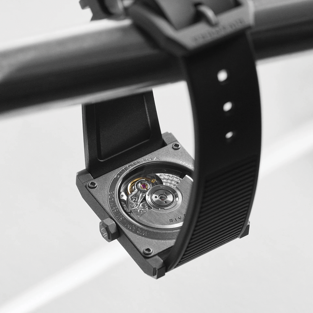 Rivanera Piccolo Guillochè 33mm - Black on Rubber Strap w/ Additional Strap