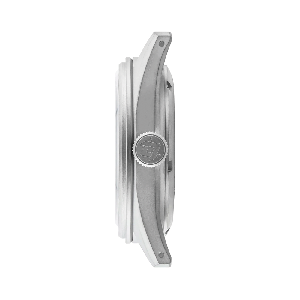 Sector II Field Titanium Sequoia 38mm - Green on Bracelet