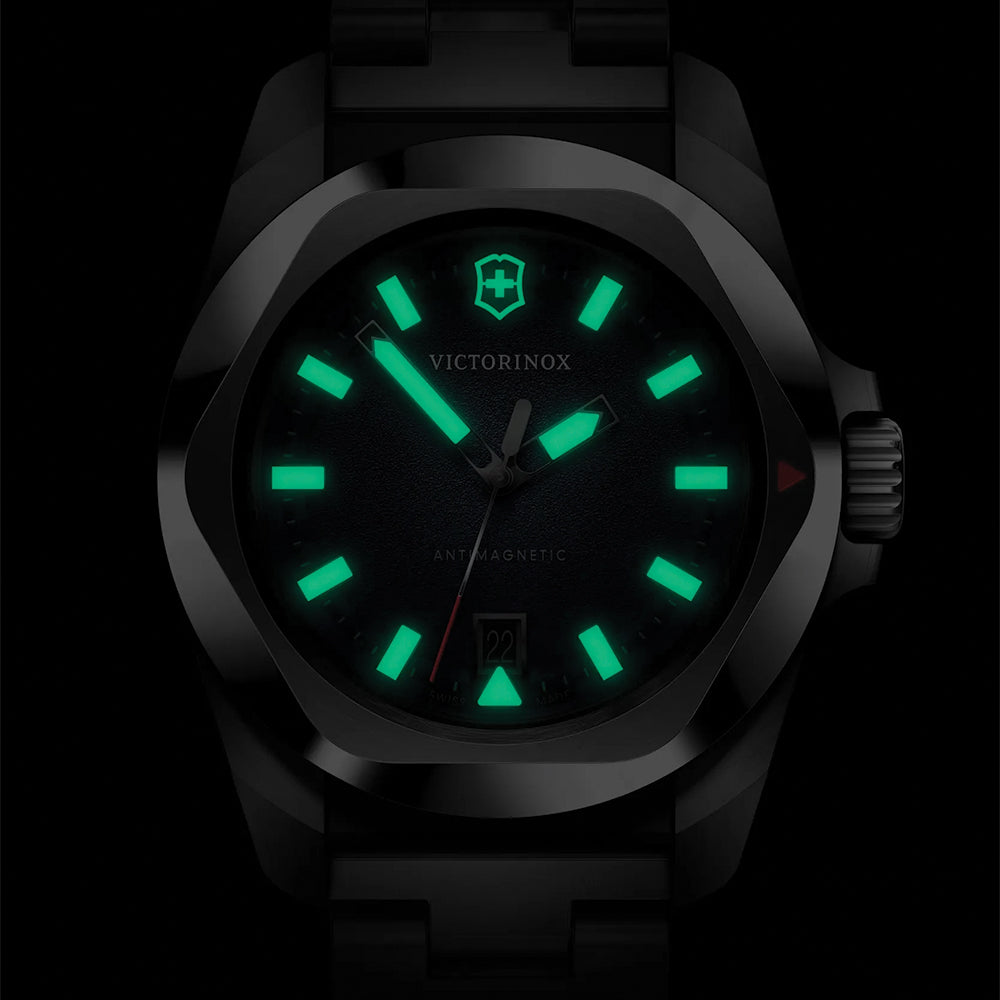 I.N.O.X. 41mm - Blue on Bracelet