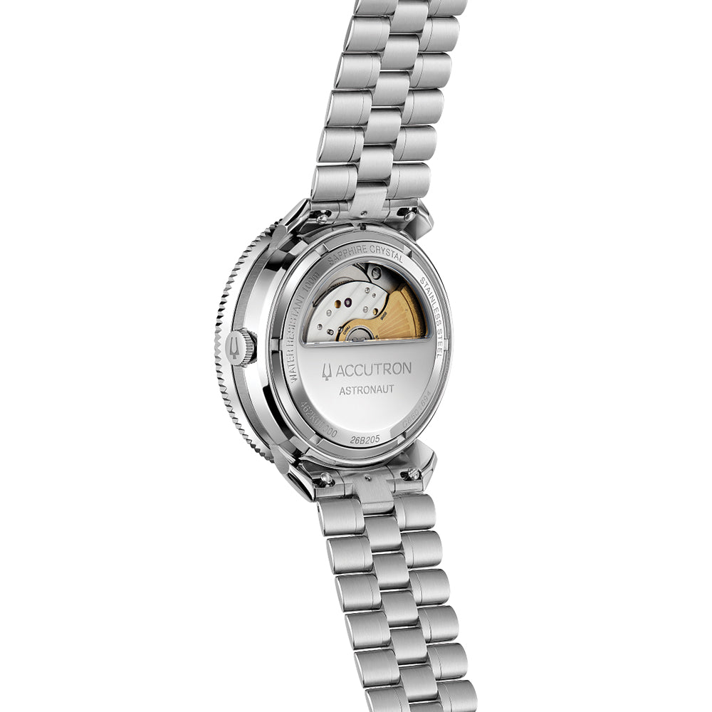 Astronaut 41mm - Green on Bracelet