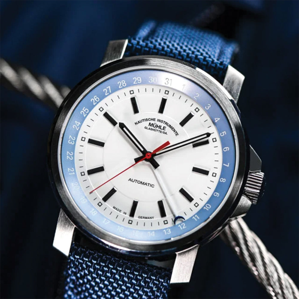 29er Big Pointer Date Automatic 42.4mm  - White on Blue Canvas Strap