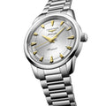 Conquest Heritage 40mm - Silver on Bracelet