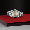 Black Bay One 31mm - Light Champagne on Bracelet