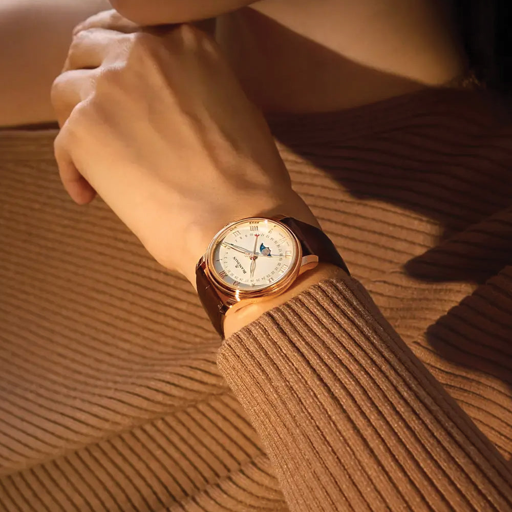 Villeret Calendar Moonphase Red Gold 33.2mm - White on Leather Strap