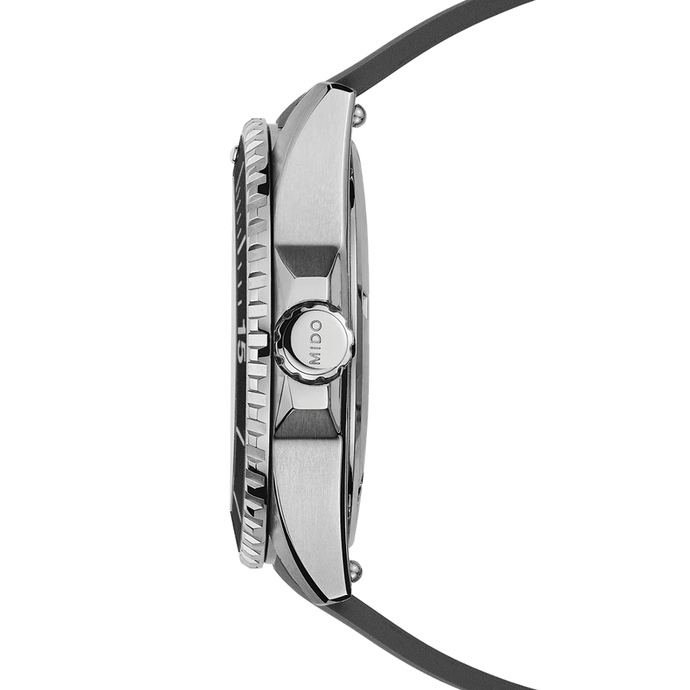 Ocean Star 200 41mm - Black on Rubber Strap