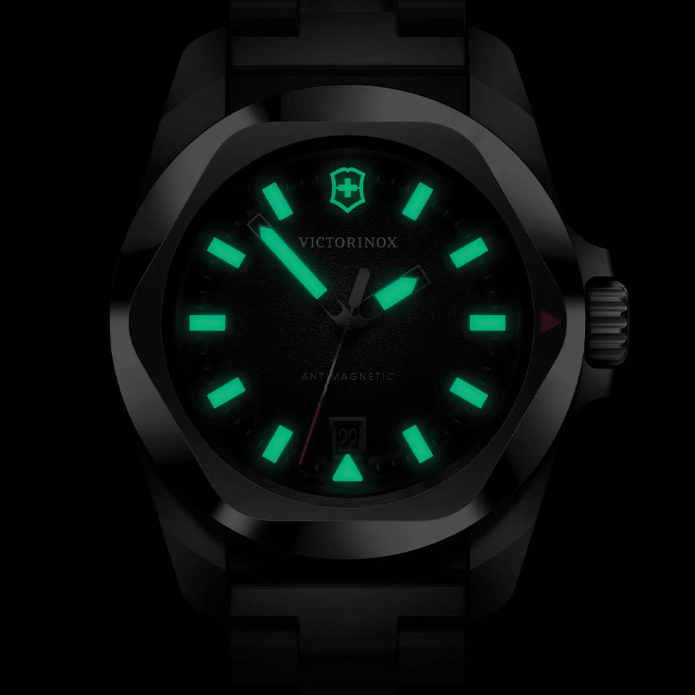 I.N.O.X. 41mm - Black on Bracelet