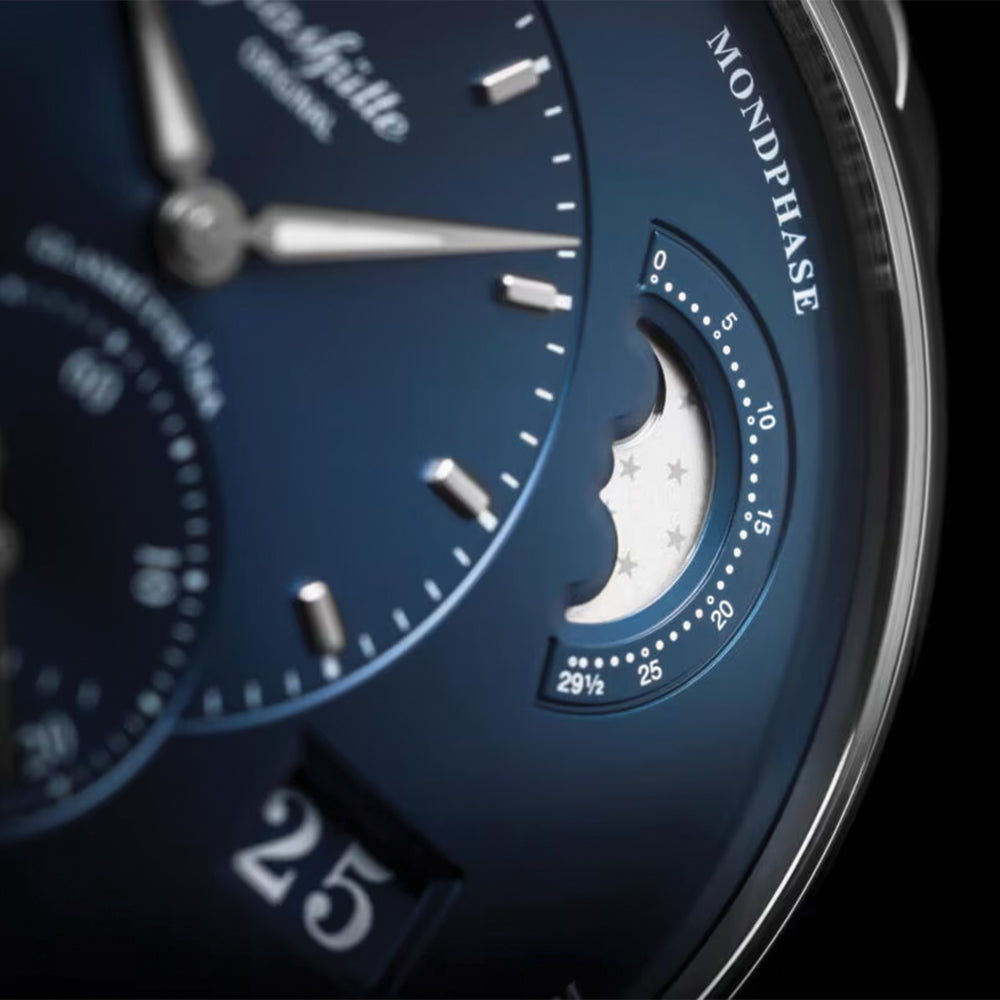 PanoMaticLunar 40mm - Blue on Bracelet