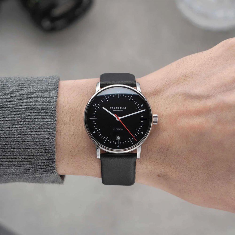 Naos Automatic 38mm - Black on Leather Strap
