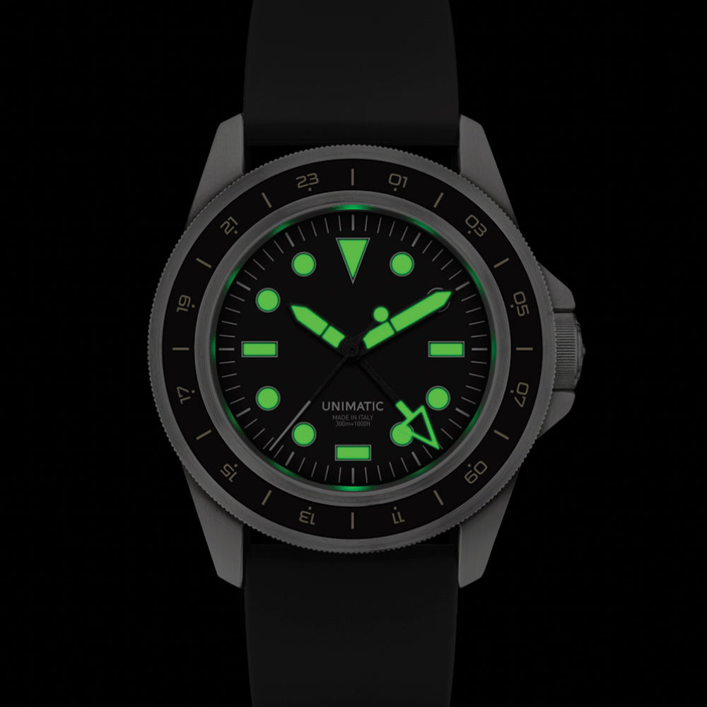 U1-GMT-DHB Limited Edition 41.5mm - Black on Strap