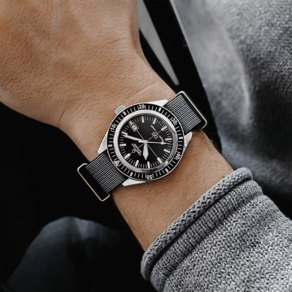DS Super PH500M 43mm - Black on One-Piece Nylon Strap