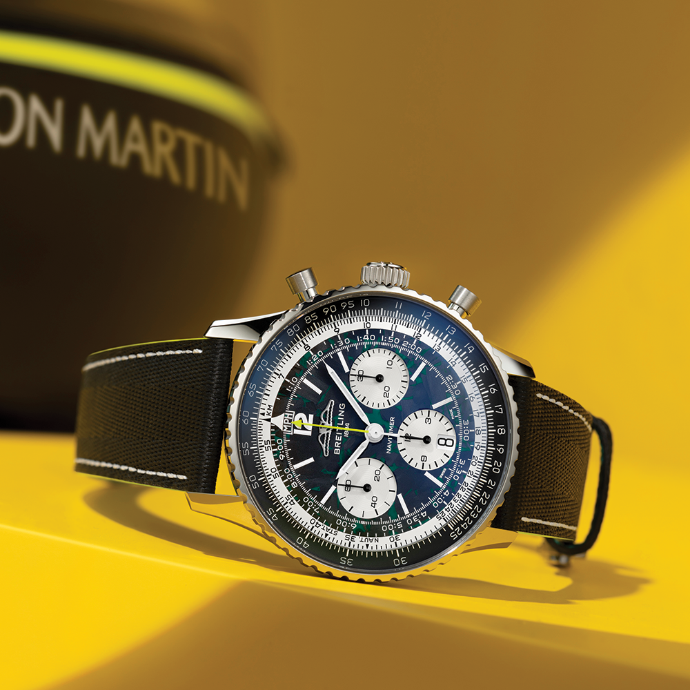Navitimer B01 Chronograph Aston Martin Aramco Formula One™ Team Limited Edition 43mm - Black on Leather Strap