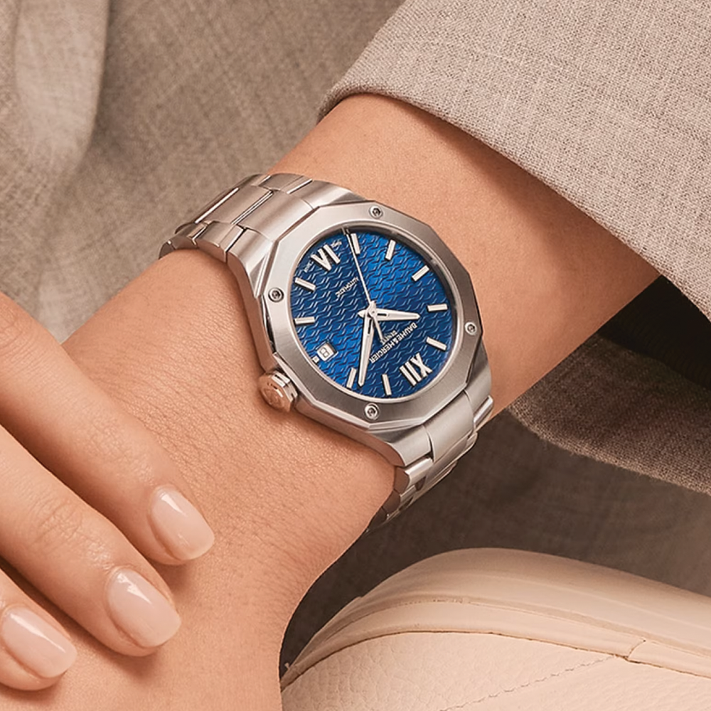 Riviera 10679 Automatic Date 36mm - Blue on Bracelet
