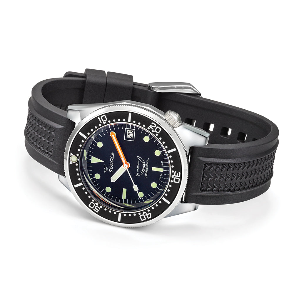 1521 Classic 42mm - Black on Rubber Strap