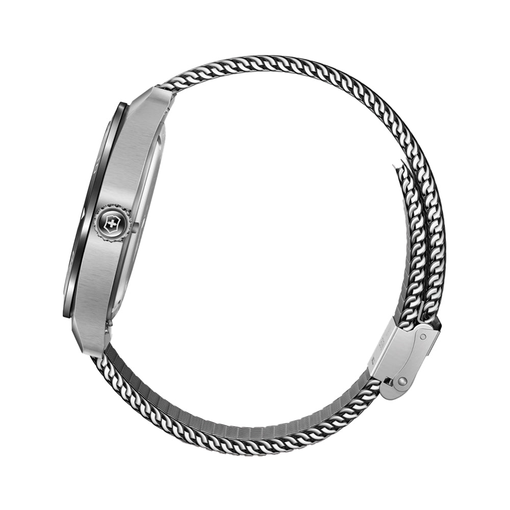 Swiss Army Quartz 42mm - Black on Bracelet