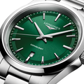 Conquest Quartz 41mm - Green on Bracelet