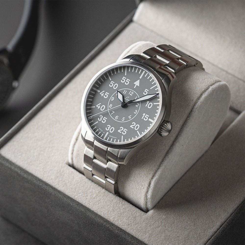 Pilot Watch Basic Aachen MB Automatic 42mm - Grey on Bracelet