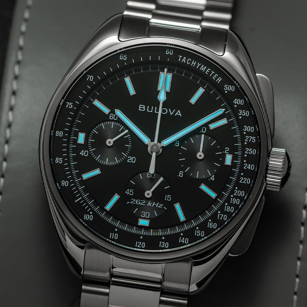 Lunar Pilot 43.5mm - Black on Bracelet