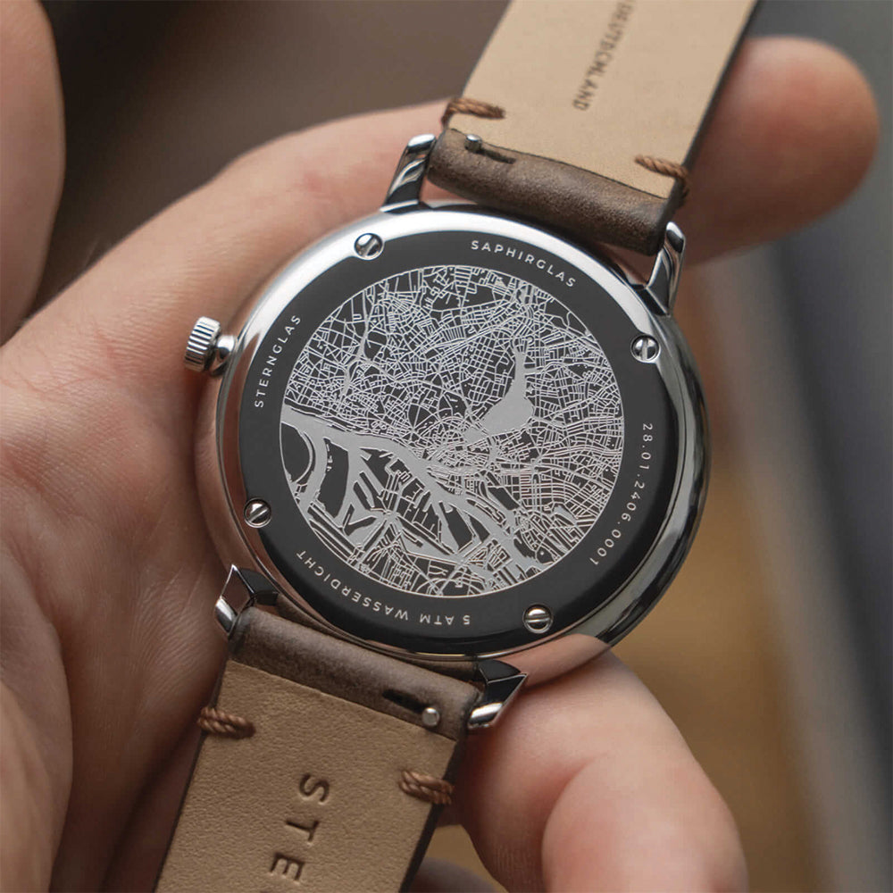Hamburg Quartz 42mm - Grey on Leather Strap