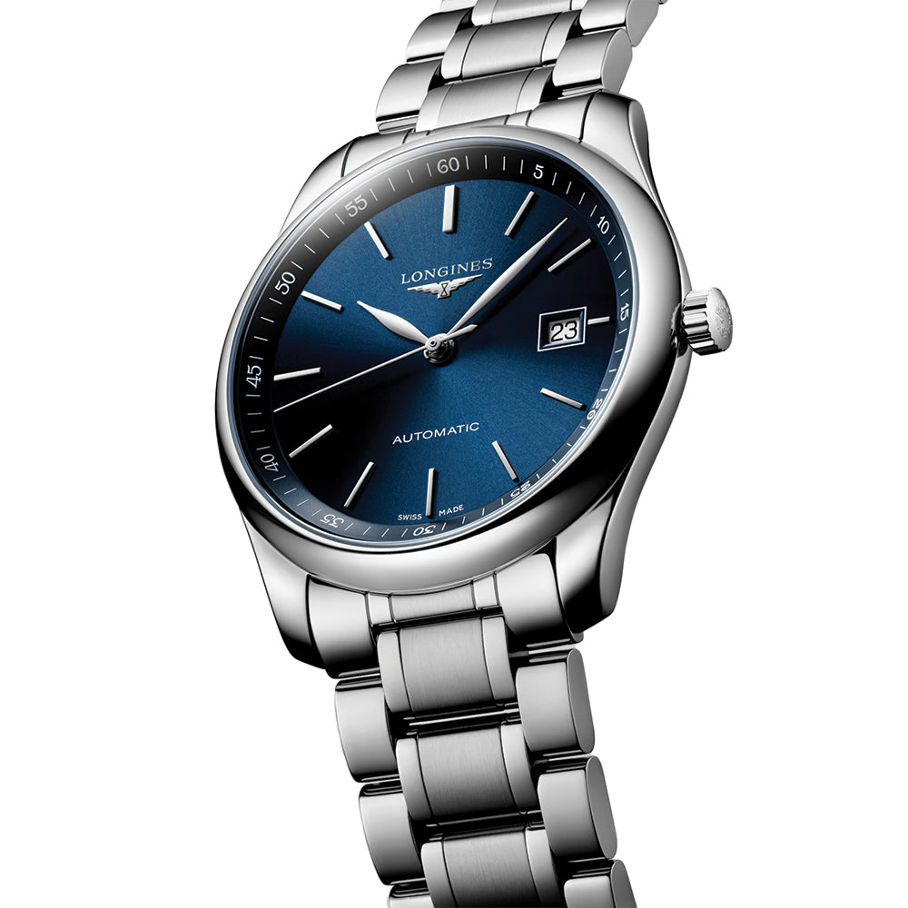 Master 40mm - Blue on Bracelet